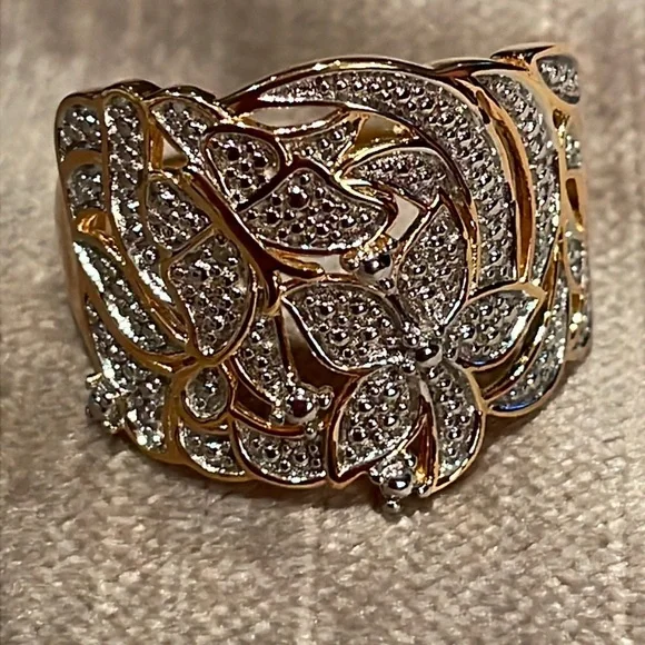 Gold Flower & Butterfly Ring New! Size  9 Diamond Chip - Picture 2 of 9